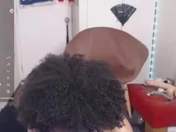 Chaturbate Best live sex cam show of michell_bling