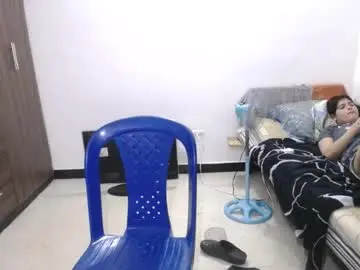 Chaturbate Sex Cam of pia_alonzo30