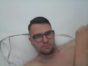 Chaturbate Free Porn Cam of hardboylovemilfmoom
