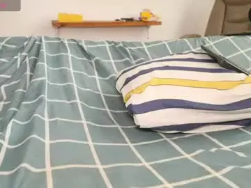 Chaturbate Live Sex Cam of little_bear00