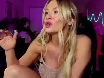Chaturbate Free Porn Cam of oliviaowens