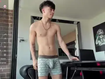 Chaturbate Adult Webcam of pretur_crubaa