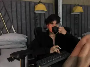 Chaturbate Watch Live Sex Cams of nicolaikarav