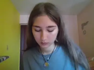 Chaturbate Live Sex Cam of mila_sweettempt