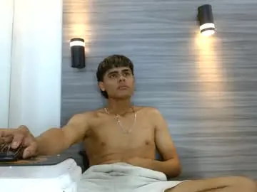 Chaturbate Live Porn of lelehott01