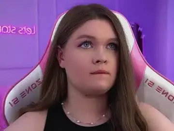 Chaturbate Best live sex cam show of crystallyons