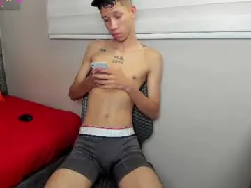 Chaturbate Live Sex of zack_horny19