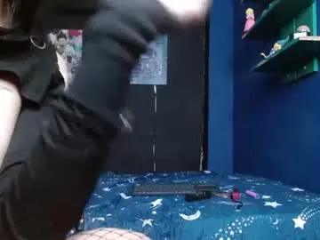 Chaturbate Live Sex Cam of irisbell_