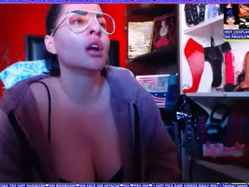 Chaturbate Live Sex Cam of cuminmenowbby