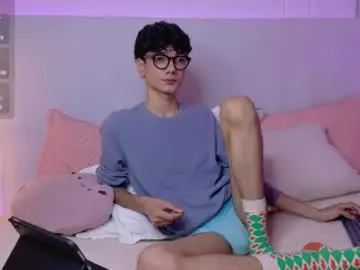 Chaturbate Live Sex Cam of phillicious_