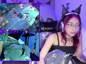 Chaturbate Live Sex Cam of saiko7w7