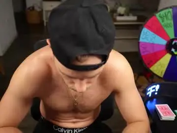Chaturbate Best live sex cam show of troy_greenxo