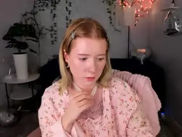Chaturbate Adult Video Chat of elira_vane