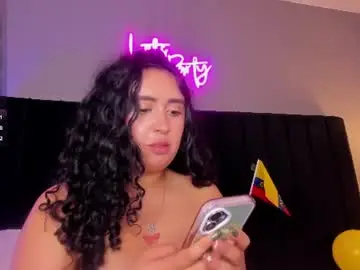 Chaturbate Free Porn Cam of isaxcurves