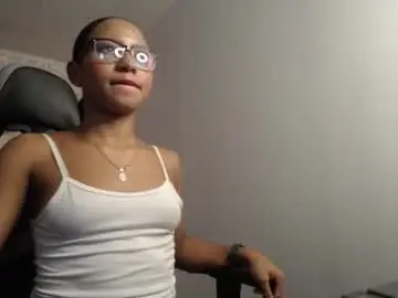Chaturbate Watch Live Sex Cams of laurakail_ch