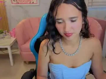 Chaturbate Live Sex Cam of bella_vibes_s