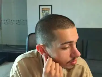 Chaturbate Live Sex Cam of kaydendrew