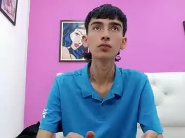 Chaturbate Live Porn of ttimy_x_boy