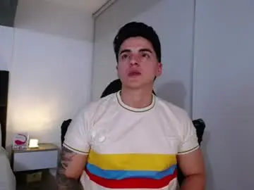 Chaturbate Live Sex Cam of christianvalenzia