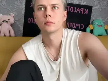 Chaturbate Free Porn Cam of danny_love01