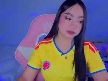 Chaturbate Live Sex Cam of lyavalmont