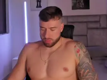 Chaturbate Live Sex Cam of paul_roger