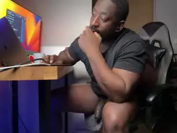 Chaturbate Live Sex Cam of ukchocolate