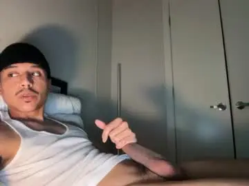 Chaturbate Best live sex cam show of xmomentumx