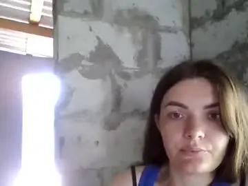 Chaturbate Sex Chat of _hidden_frommymoom_