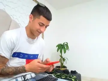 Chaturbate Live Sex of mr_porn_9