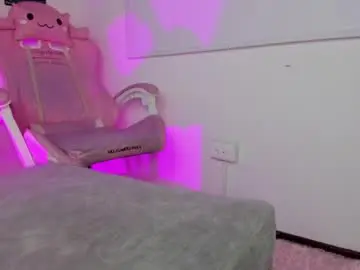Chaturbate Watch Live Sex Cams of ale_alejandra