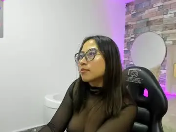 Chaturbate Live Porn of amhira_tay