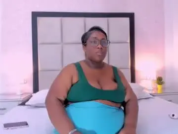Chaturbate Watch Live Sex Cams of treisyvixen