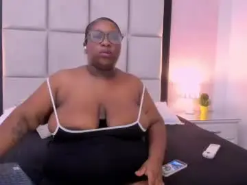 Chaturbate Best live sex cam show of treisyvixen