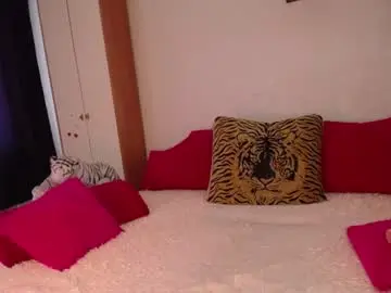 Chaturbate Watch Live Sex Cams of camilashine