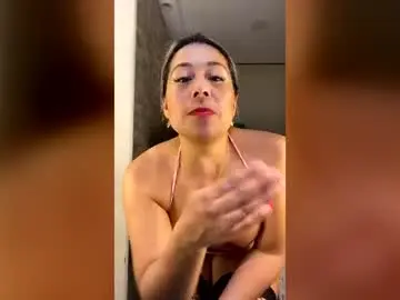 Chaturbate Best live sex cam show of candy_queen81
