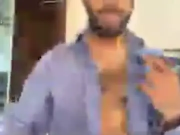 Chaturbate Live Sex Cam of hairy_alpha_beast