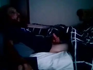 Chaturbate Free Porn Cam of brad1989musiclife