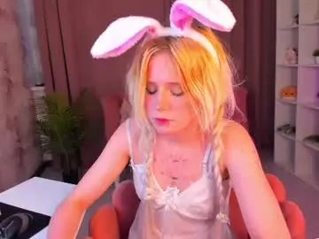 Chaturbate Sex Cam of kiki_peach