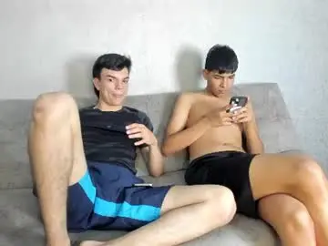 Chaturbate Best live sex cam show of pelusos_mens