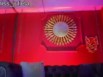 Chaturbate Sex Cam of julieta_russell