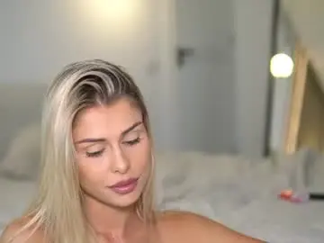 Chaturbate Free Porn Cam of nikkimagic