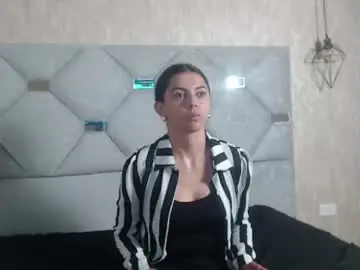 Chaturbate Watch Live Sex Cams of valeriamoon_3101