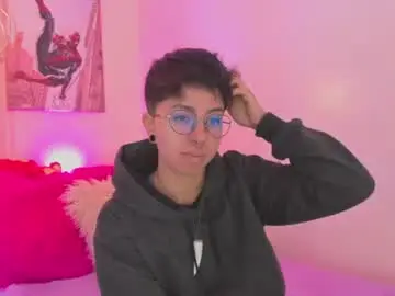 Chaturbate Live Sex of tommy_blue1