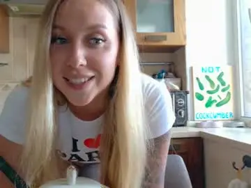 Chaturbate Live Sex Cam of _mari_
