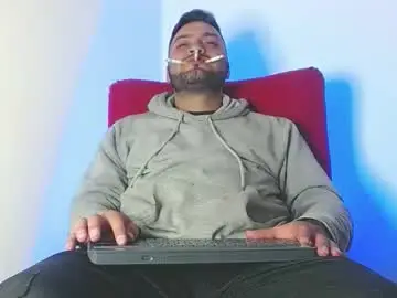 Chaturbate Live Porn of robert_leroy