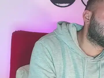 Chaturbate Free Live Porn of robert_leroy