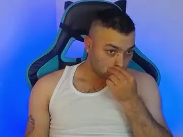 Chaturbate Best live sex cam show of robert_leroy