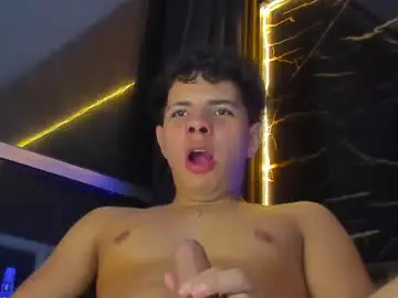 Chaturbate Adult Video Chat of alessandro__777