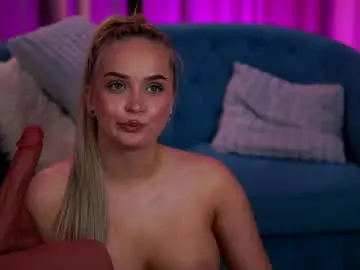 Chaturbate Best live sex cam show of elyssawetxx